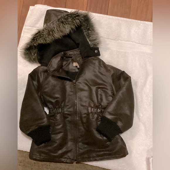 SIERRA.JULIAN GIRLS BROWN FAUX LEATHER & FUR HOODED WINTER COAT SZ.3 - Picture 3 of 16